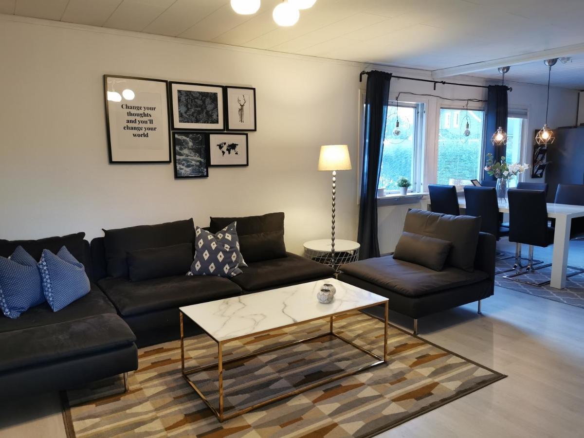 The White And Black House Villa Kalix Eksteriør bilde